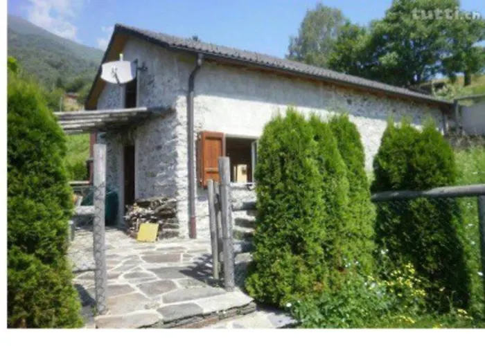 Rustico Sopra Ferienhaus Brissago TI